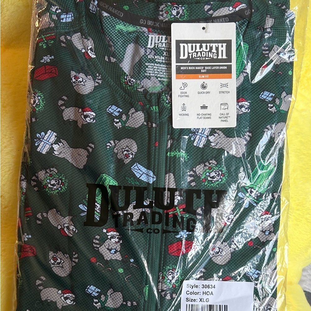 Duluth Trading Co. Forest Green Holiday Raccoon Zip-Front Base Layer